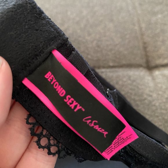 34D Black Push Up Bra from La Senza - Picture 3 of 3